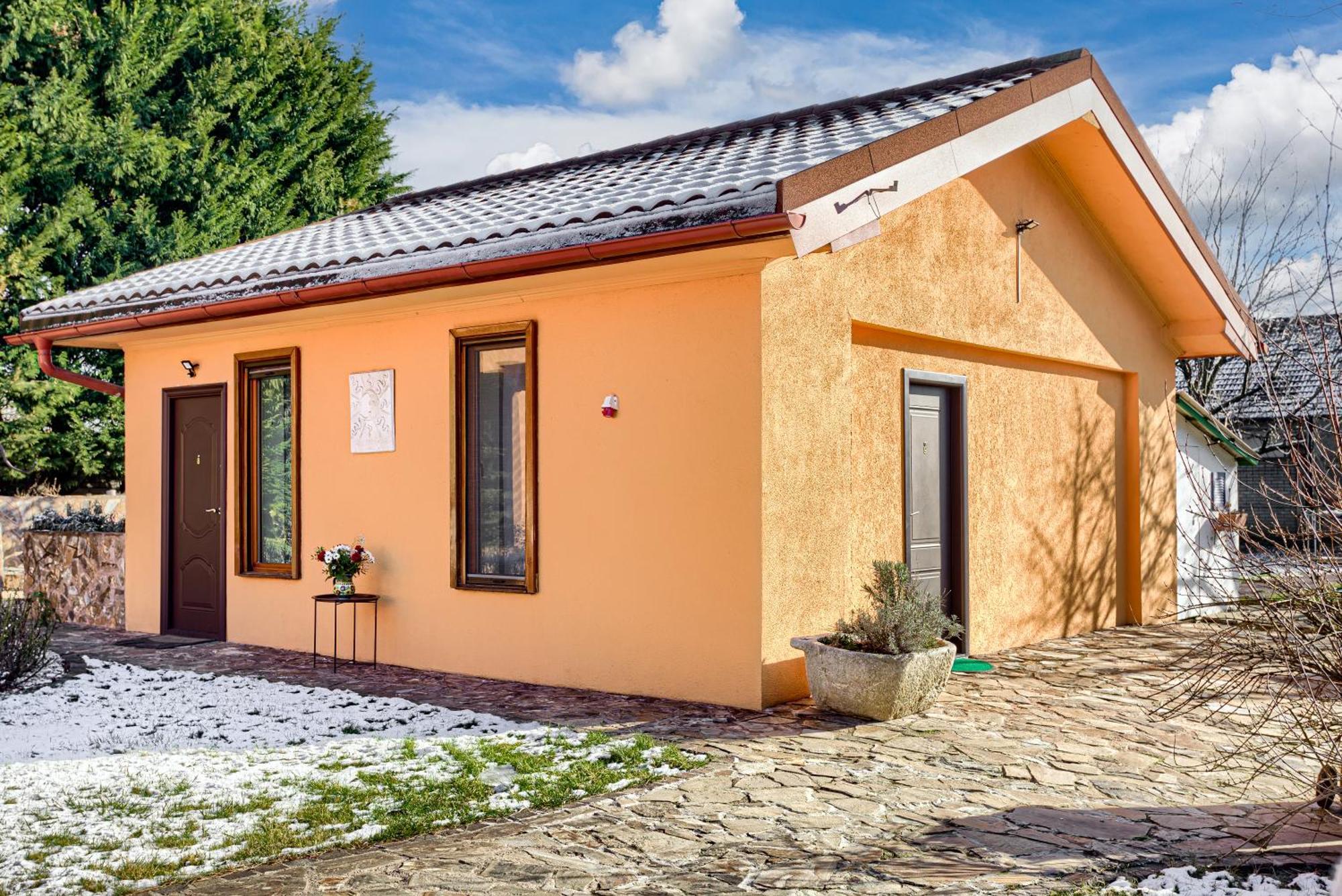 La Conac Arad Exterior foto